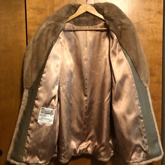 Vintage Blonde Grandella Faux Fur Coat - Picture 10 of 10